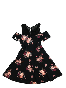 Černé společenské květinové šaty New Look