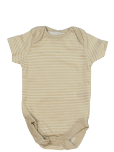 Hnědé pruhované body 