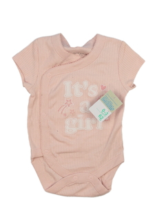 Nové růžové body s nápisem Primark 