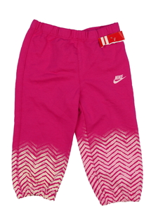 Nové sytě růžové tepláky Nike 