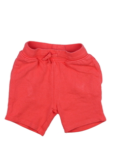 Červené kraťasy Next