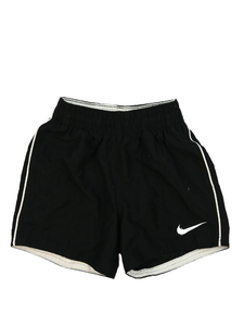 Černé sportovní kraťasy Nike 