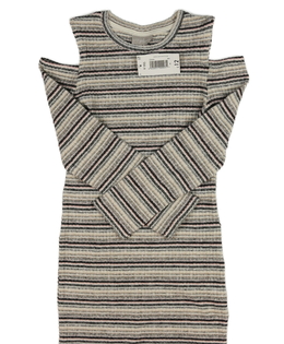 Nové pruhované teplejší šaty s odhalenými rameny 