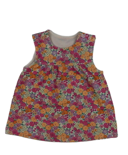 Světlé květinové krátké šaty Nutmeg