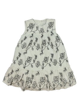 Světlé šaty s černými výšivkami George