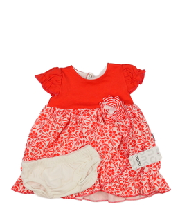 Nové květinové šaty a bílé kalhotky 