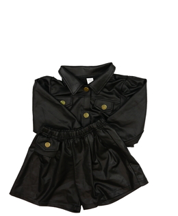 Koženková kratší bundička a kraťasy