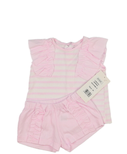 Nové růžové triko a kraťasy