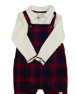 Nové krémové body a kraťasový overal George