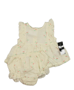 Nová krémová halenka a kalhotky s třešněmi 