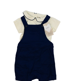 Nové krémové body a krátký overal M&S