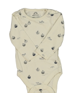 Krémové body s plachetnicemi Next