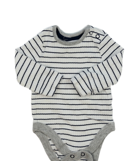 Bílé pruhované body George