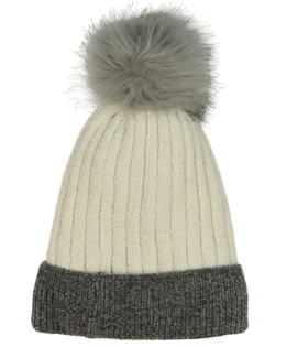 Bílo-šedá zimní čepice