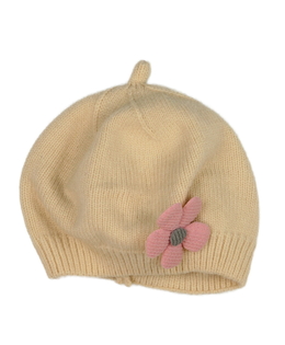 Oranžová čepice s květinou 