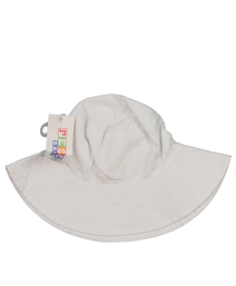 Nový bílý klobouk 