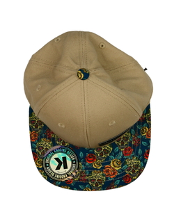 Hnědá stylová bekovka s lebkami