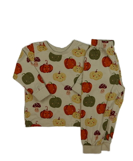 Hnědé halloween pyžamo s dýněmi 