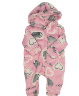 Růžový chlupatý overal se srdci 