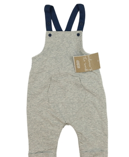 Nový šedý overal 