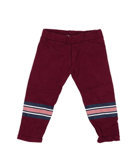 Červené tepláky s pruhy