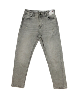 Nové šedé rifle s trhanými detaily 