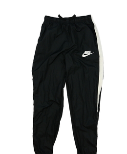 Černé šusťákové tepláky vel. 170 Nike 
