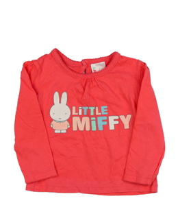 Červené triko se zajíčkem 