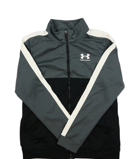 Tmavší mikina vel. 170 Under Armour 
