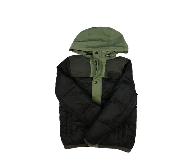 Černo-zelená prošívaná zimní bunda 