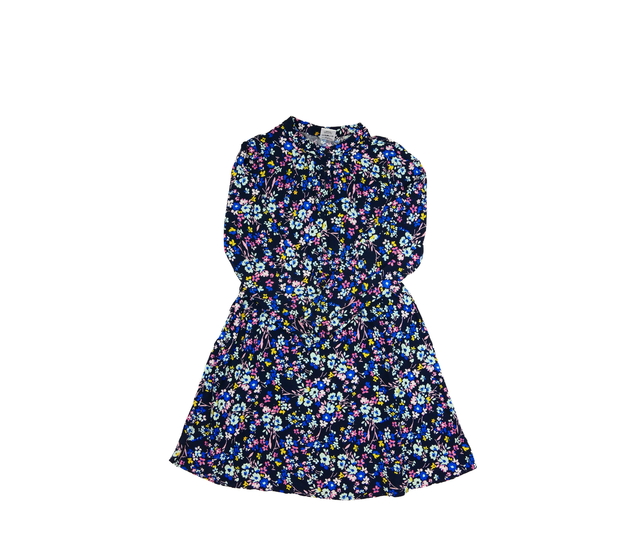 Tmavé lehké květinové šaty 