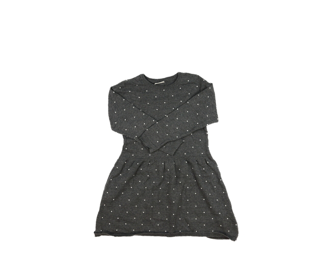 Šedé teplé šaty s nopíky 