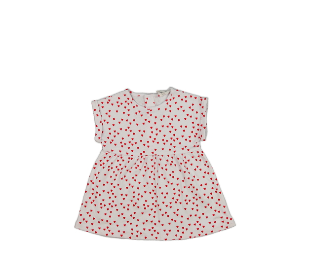 Bílé šaty se srdíčky 