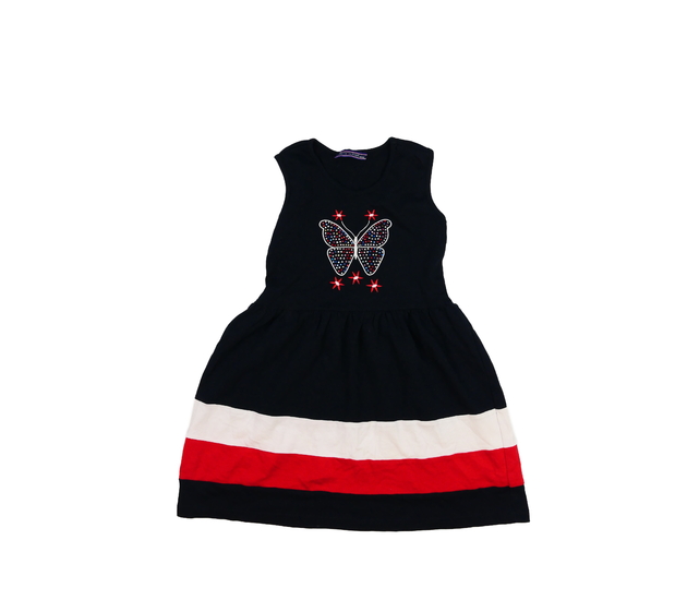 Krásné šaty s motýlem 