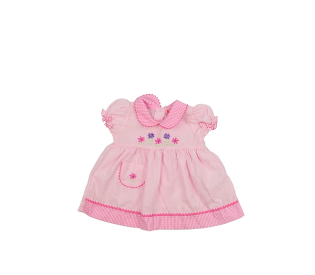 Růžové šaty s límečkem 