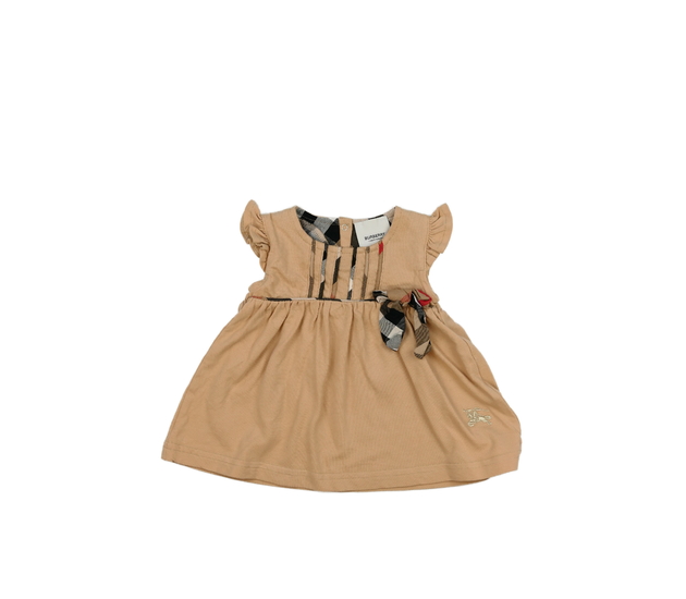 Hnědé šaty s mašlí