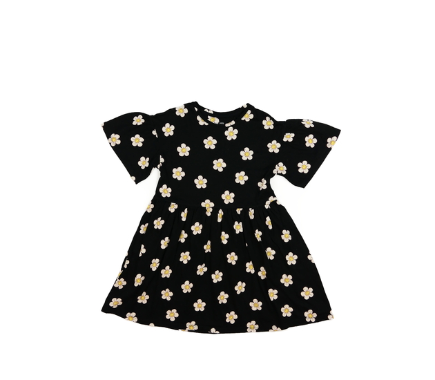 Černé šaty s květinami Tu 