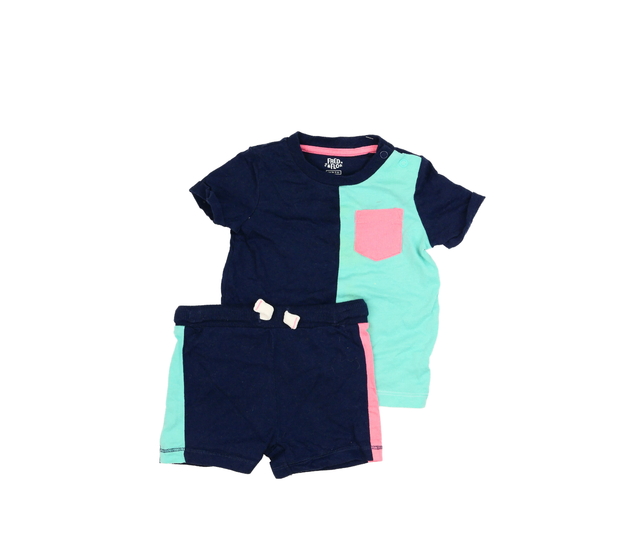 Trojbarevné triko a kraťasy F&F