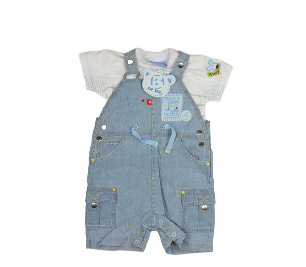 Nové triko a kalhoty s laclem 