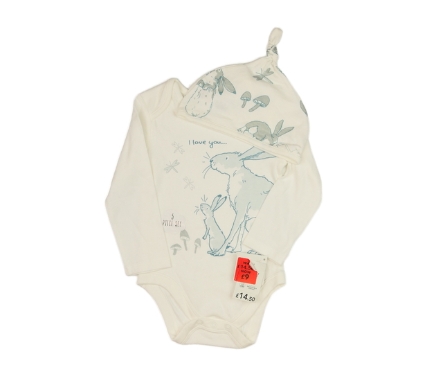 Nové bílé body a čepička se zajíčky George