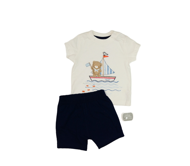 Nové triko s plachetnicí a modré kraťasy Nutmeg