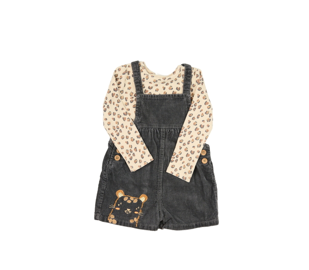 Manšestrový kraťasový overal a triko Next