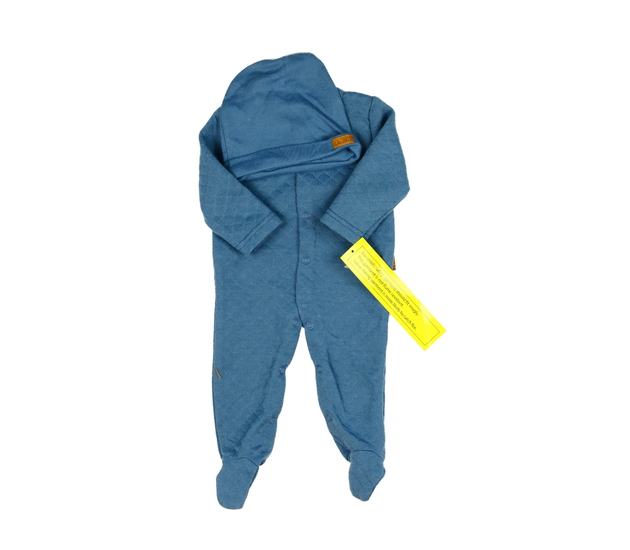 Nový modrý overal a čepička 