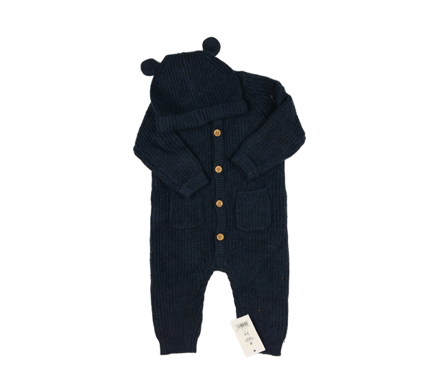 Nový tmavý svetrový overal a čepička George