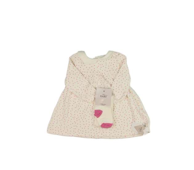 Nové teplejší šaty s punčocháčemi M&S