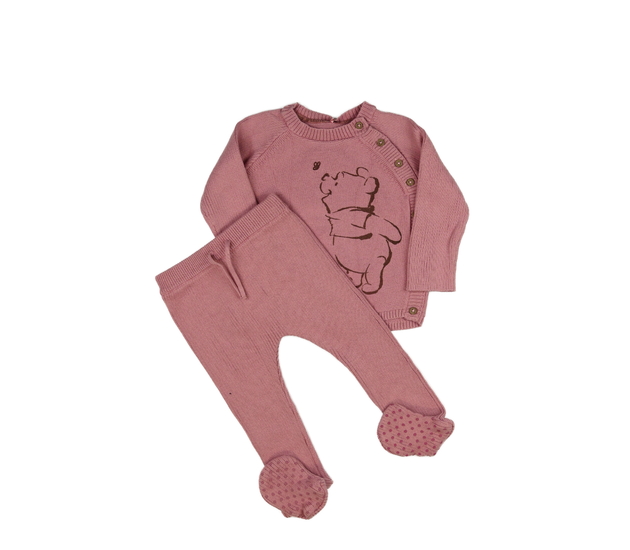 Růžový svetr a capáčky Medvídek Pú George