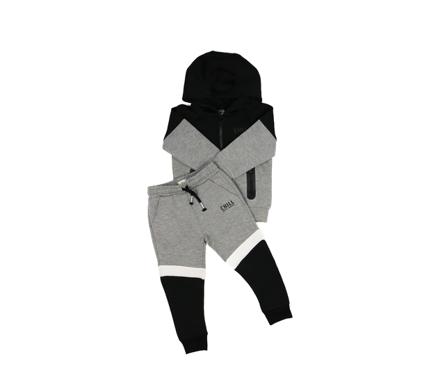 Šedá teplákovka s černo-bílými detaily F&F