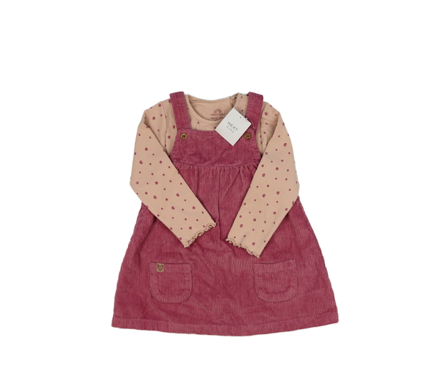 Nové růžové šaty a body Next