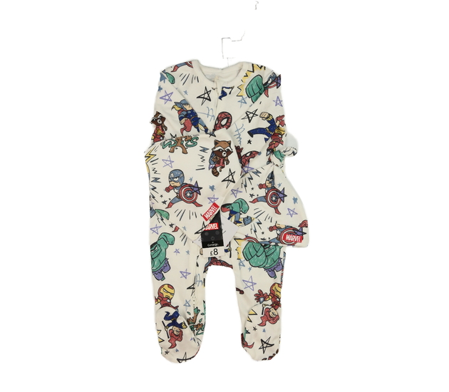 Nový overal, čepička a bryndák Marvel George