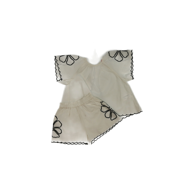 Krémová zdobná halenka a kraťasy Zara